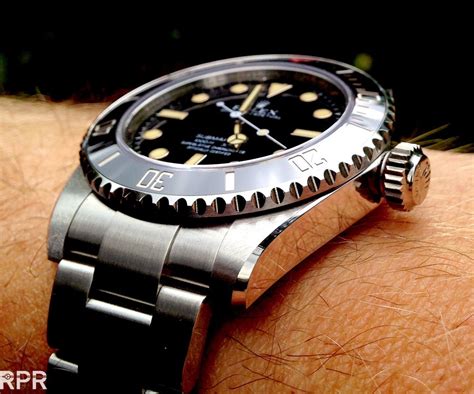 rolex crown submariner.